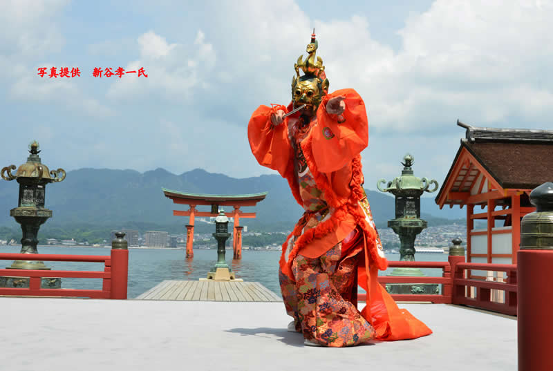Visit Itsukushima Shrine January 1st-3rd For Special Shows!